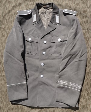 wr6s.jpg (5379 bytes)